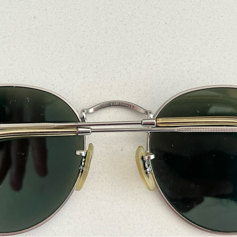Ray-Ban Round Flash Lens Sunglasses in fair condition - Picture 5 of 8
